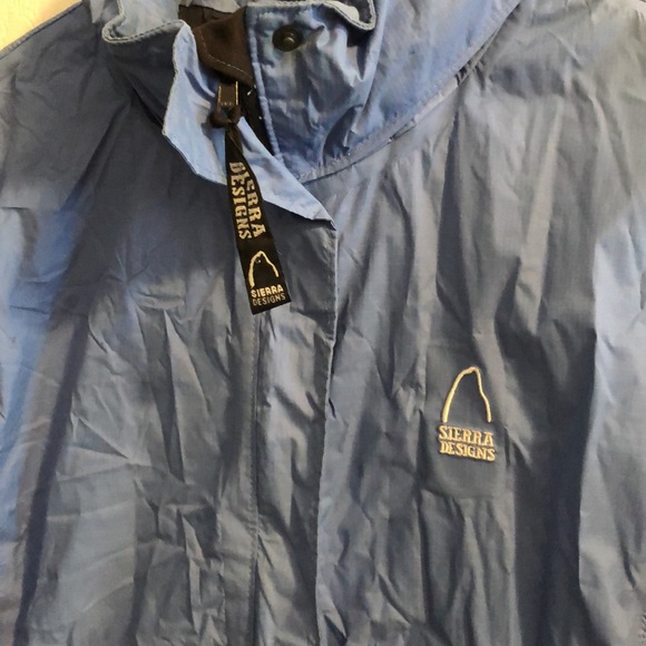 Retro Sierra Design rain coat - Picture 2 of 10